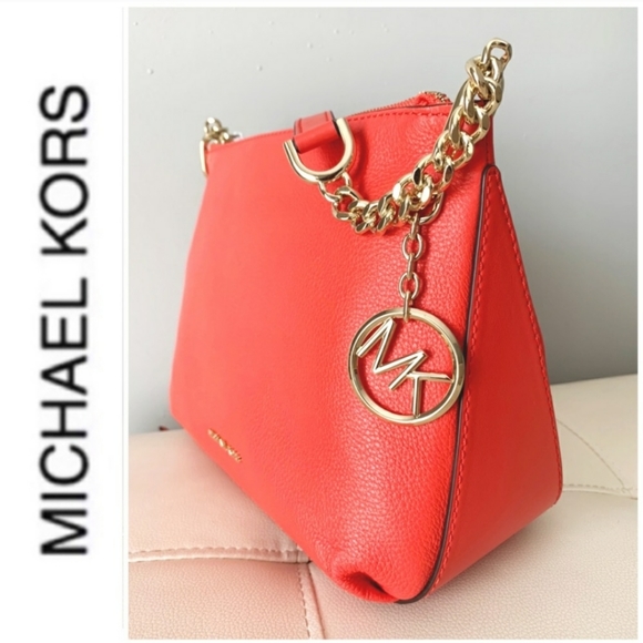 Michael Kors Handbags - NWT authentic MK leather large Lillie messenger